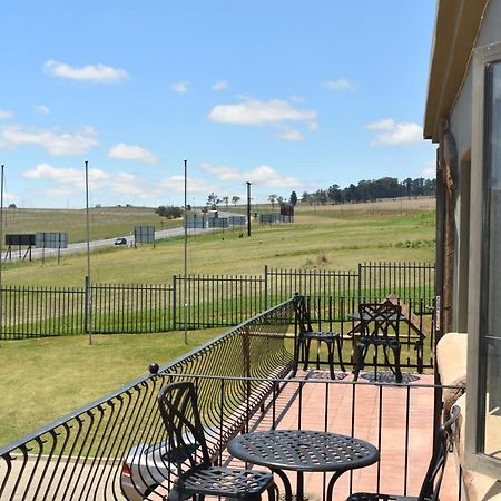 Protea Hotel By Marriott Harrismith Montrose Buitenkant foto