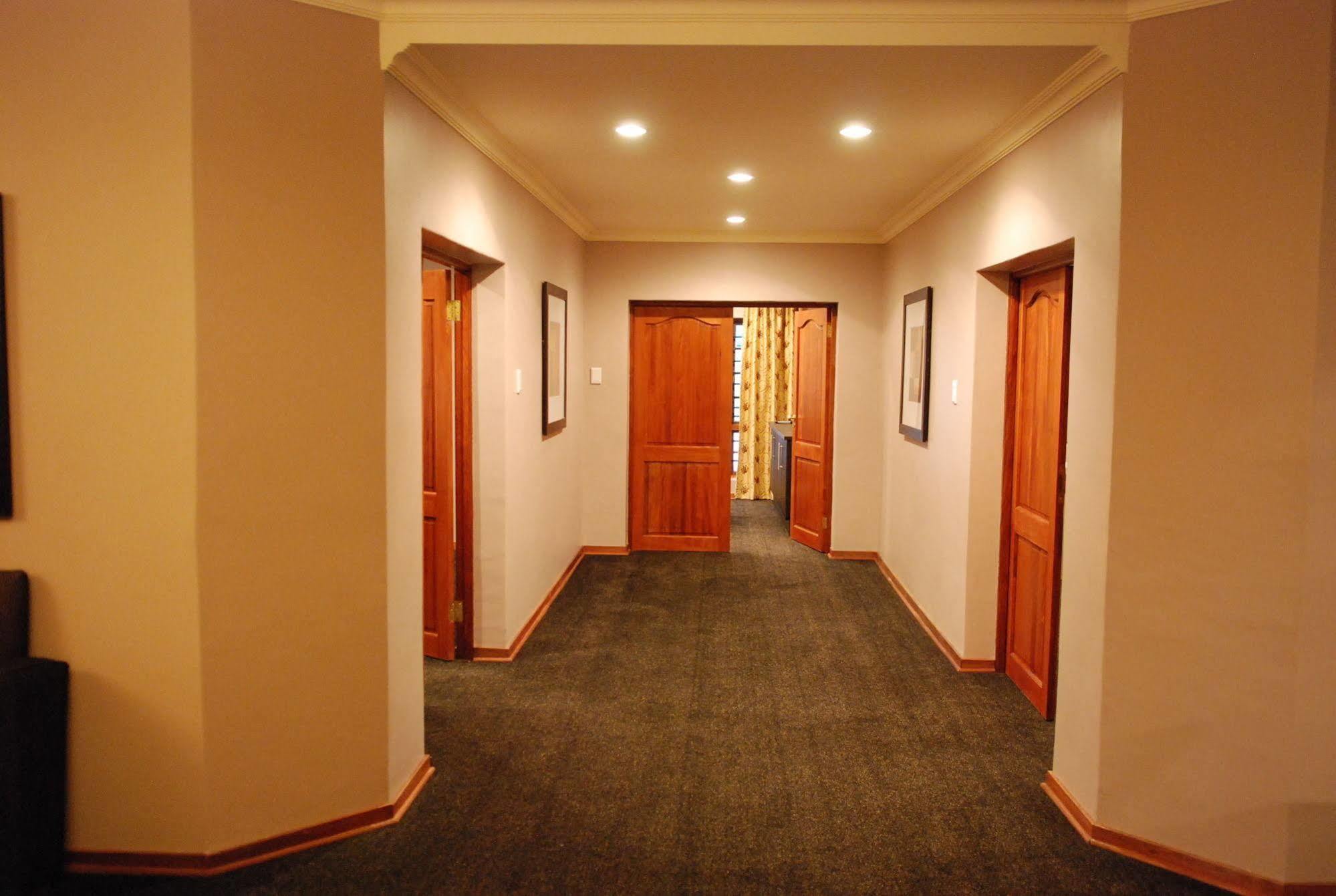 Protea Hotel By Marriott Harrismith Montrose Buitenkant foto